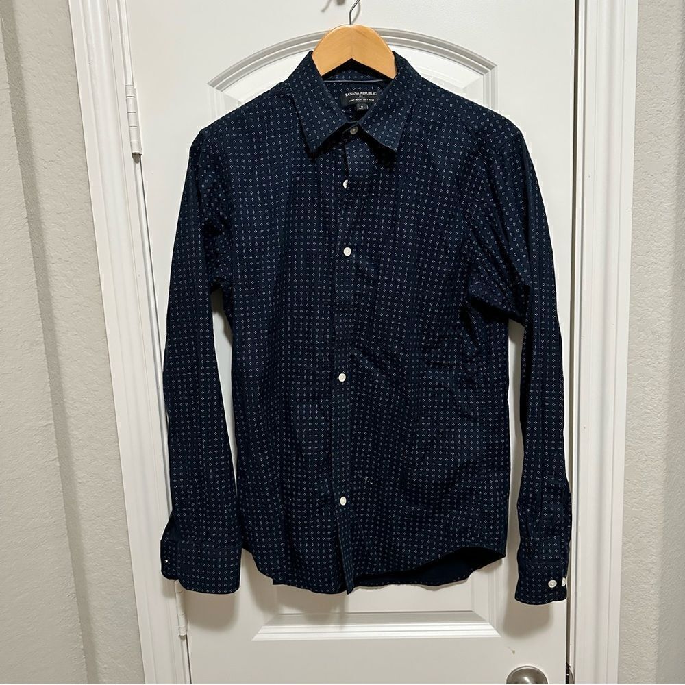 Banana Republic Long Sleeve Button Down Men’s Size Small
